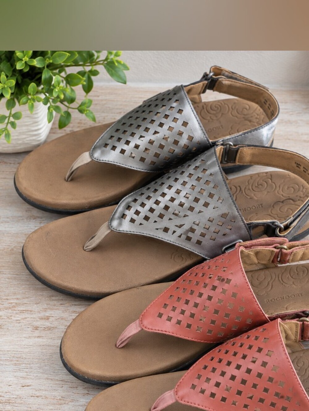 2 Pair Rockport Women’s 6.5 Metallic Gray & Brown Cutout Comfort Thong Sandals